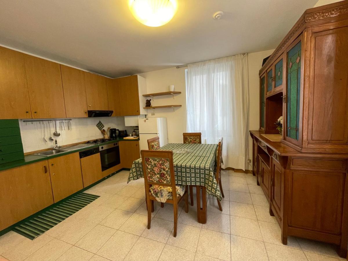 Cozy Apartment With Private Parking On Domaso'S Lakeside - Larihome A09 Luaran gambar